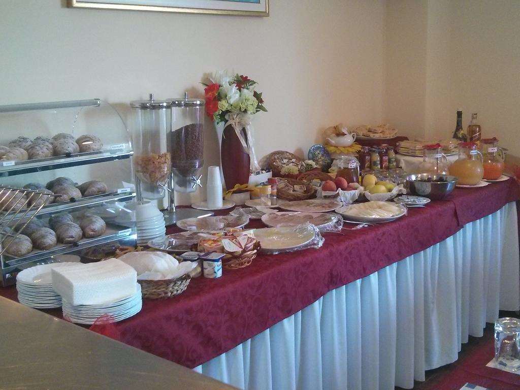 Hotel Paradiso Falerna Restaurant photo